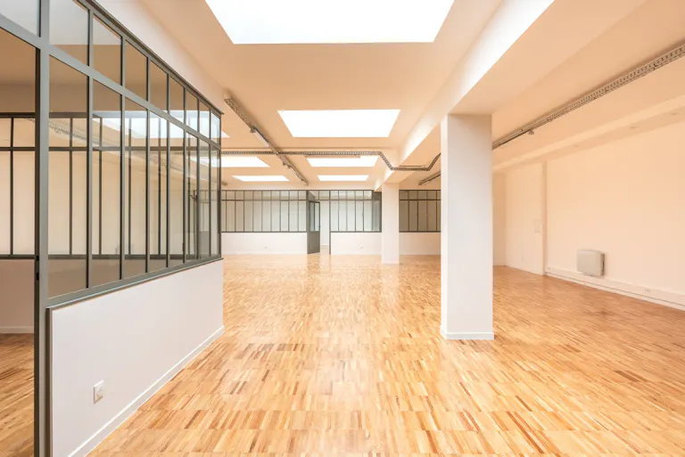 Grand espace moderne - Image 1