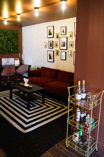 Stylish and Unique Storefront Space in The Heart of Haight - Image 1