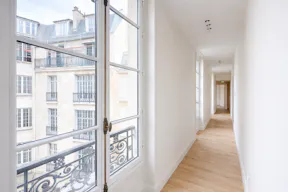 APPARTEMENT DE RECEPTION VUE ARC DE TRIOMPHE  - Image 8