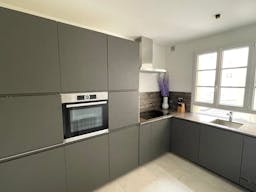 Bel appartement Haussmanien, alliant modernit� et cachet de l'ancien - Image 4