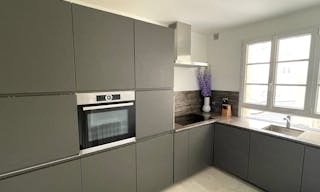 Bel appartement Haussmanien, alliant modernit� et cachet de l'ancien - Image 4