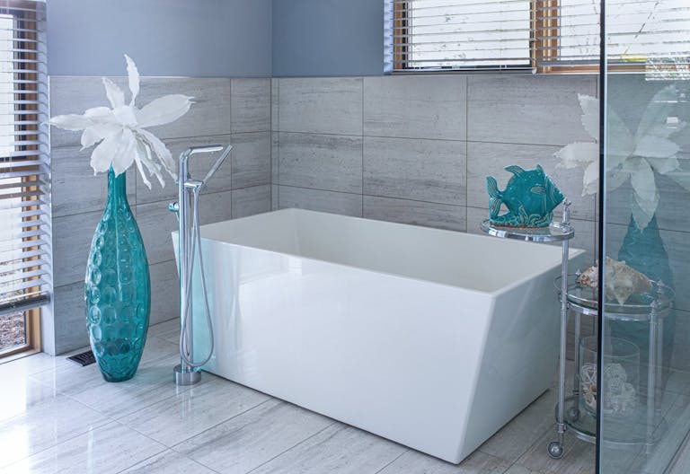 Modern and unique full of natural light house in Broomfield, Colorado - Image 4