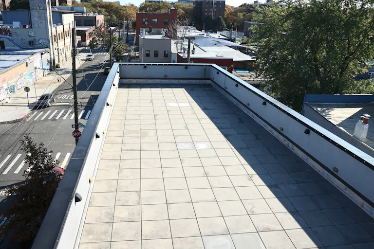 1,800 sq ft studio with private terrace and 2,000 sq ft Rooftop  - Image 4