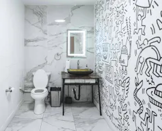 Lounge + Photography Studio - Image 7