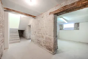 Une galérie idéale pour showroom / Fitting / Pop Up store / Galerie d'Art et défilé  - Image 12