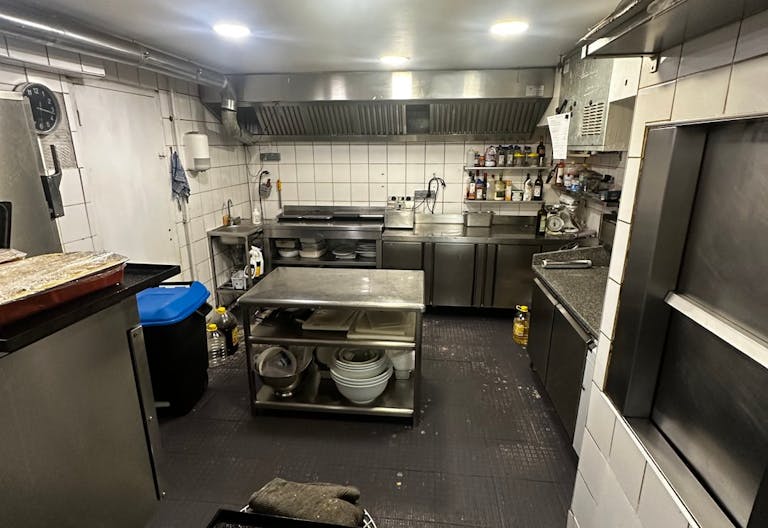 Restaurant avec vitrine dans le 16ieme - Image 4