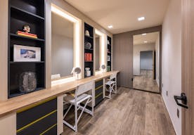 High-End Private Studio with Versatility - Image 7