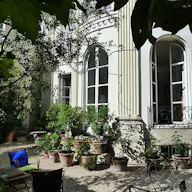 Magnificent Apartment in an 18th-Century Mansion - Image 9