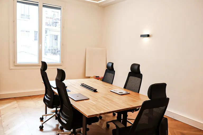 Bureaux/Podcast dans un �l�gant Hotel Particulier proche du Parc Monceau, Paris 17 - Image 4