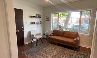 Treatment / Spa Room Available for Rent - Image 1