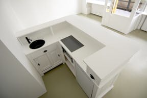 Pop-up gallery store in Paris, Belleville - Image 9