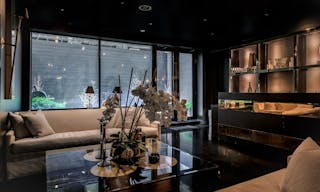 Classically Elegant Soho Duplex - Image 7