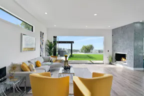 Super Mansion with Los Angeles 360 Views - Image 10