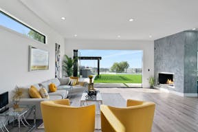 Super Mansion with Los Angeles 360 Views - Image 10