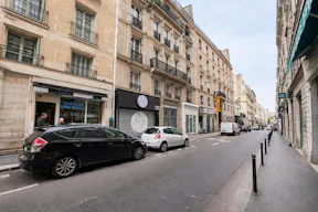 Local commercial à sous-louer – 21 rue d'Hauteville, Paris 10e (Bonne Nouvelle / Faubourg Poissonnière) 34m² - Image 5