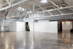 Beautiful Warehouse in South Park - Image 1