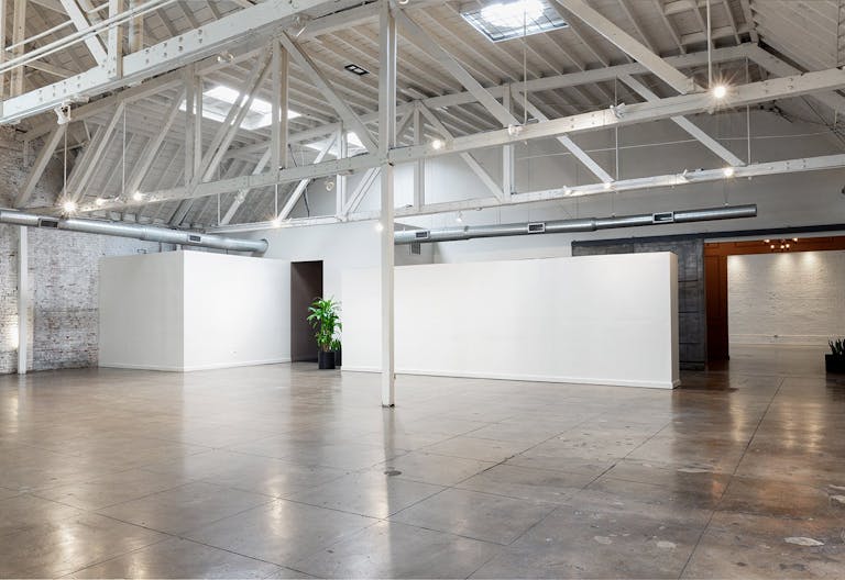 Beautiful Warehouse in South Park - Image 1