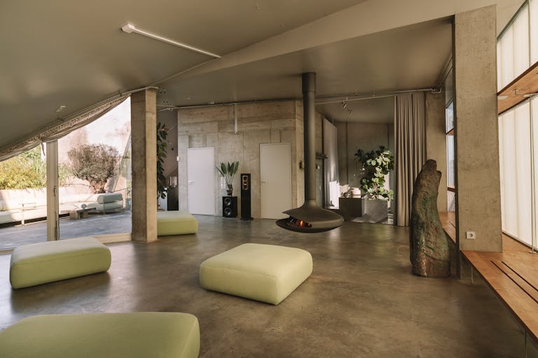 ANTIspace: 460sqm Rooftop Brutalism at Rosenthaler Platz - Image 0