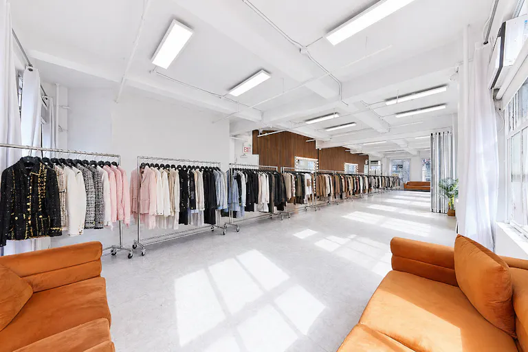 Expansive Skyline Loft - Connected Studio Space - Image 0