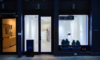 Beautiful White Box in Tribeca - Image 12