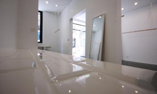 Debelleyme Boutique Ephémère with high exposure - Image 8