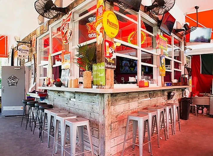 BEACH HOUSE RESTAURANT SPACE - Image 0