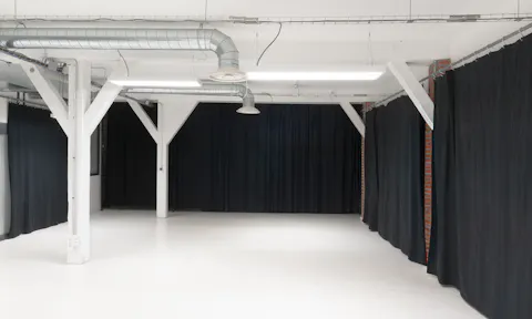 Espace Parallèle – Studio Photo 90 m² - Image 0
