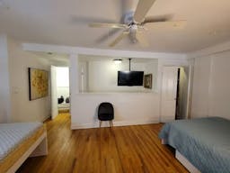 LOFT WITH PATIO - Image 4