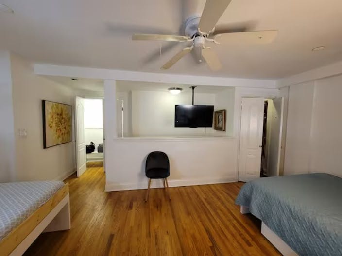 LOFT WITH PATIO - Image 4