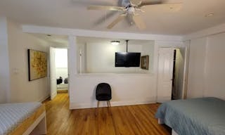 LOFT WITH PATIO - Image 4