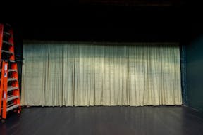 Bright Skylit Open Studio Space in Red Hook Brooklyn - Image 17