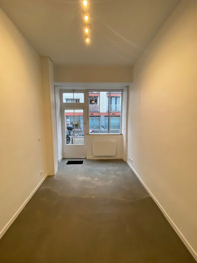 An atypical loft-style space near Montmartre - Image 0