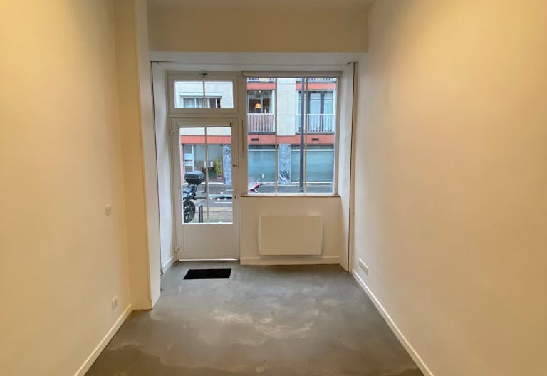 An atypical loft-style space near Montmartre - Image 0