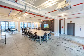Sun Drenched Private Full Floor Office for 75+ - Image 0