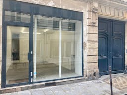 Charming Gallery in Le Marais - Image 1