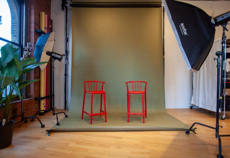 SoHo loft perfect for fashion shoots, styling, and events - Image 4