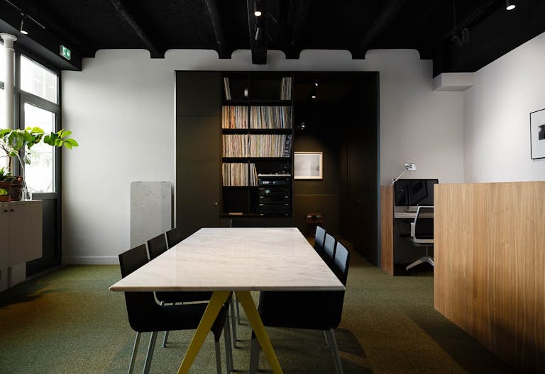 Showroom design lumineux et calme en plein Paris 11 - Image 0