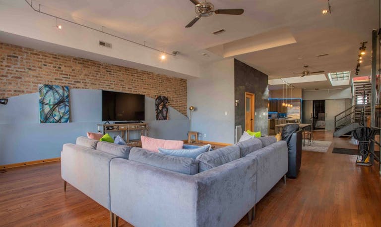 Artsy & Homey Wicker Park Loft - Image 3