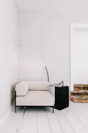 Studio Stellar, a versatile sunlit space. - Image 9