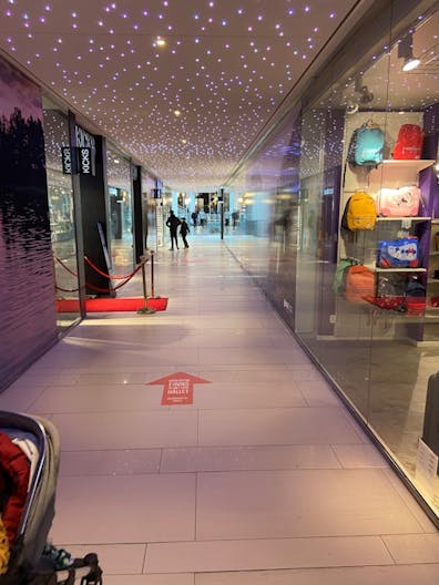 Former Teknikmagasinet in Commerce Skövde - Image 3