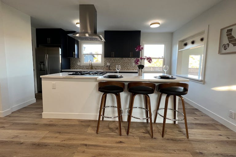 Mulholland Hollywood Sign View Property - Image 2