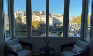 Magnificent apartment with exceptional view of Notre Dame - Image 4