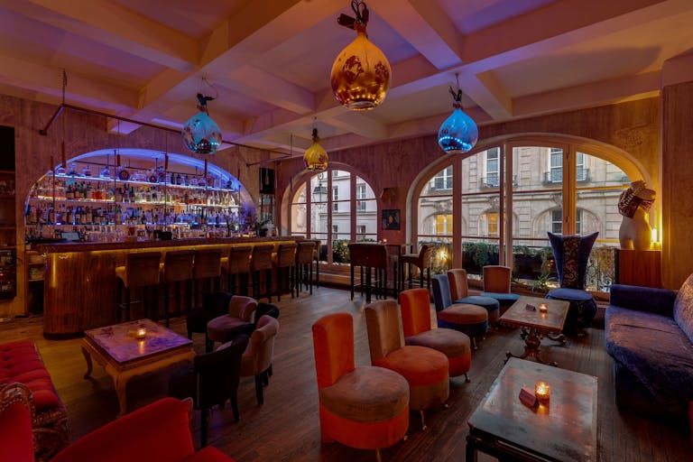 Salle chic au coeur de Paris  - Image 2