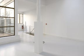 Amazing Space in Le Marais - Image 5