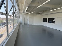 Professional Office Space in South LA - Image 7