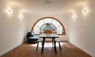 Showroom in Palais Royal (1 arcade + 2 floors) - Image 4