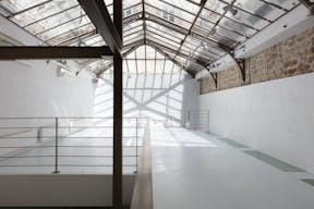 Amazing Space in Le Marais - Image 2