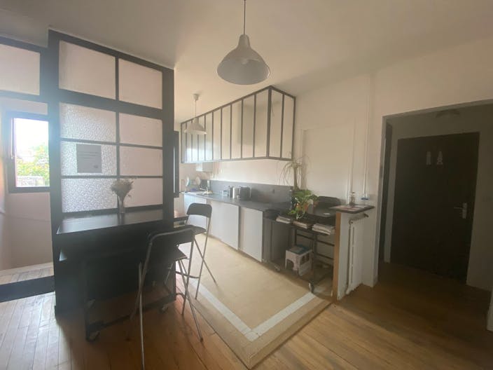 Bureau 10M2 en plein coeur des Chartrons, avec acc�s cuisine et jardin - Image 0