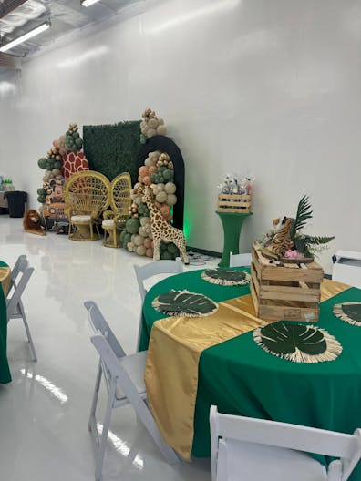 EVENT VENUE (HALL, SALON, PRODUCTION) - Image 4