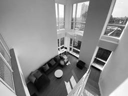 Amazing studio loft offering breathtaking views of the iconic New York skyline - Image 4